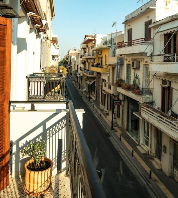 레팀노 Olvia A Breath Away From Old Town Center 아파트 외부 사진