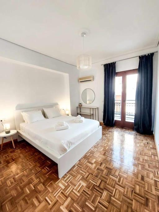 레팀노 Olvia A Breath Away From Old Town Center 아파트 외부 사진