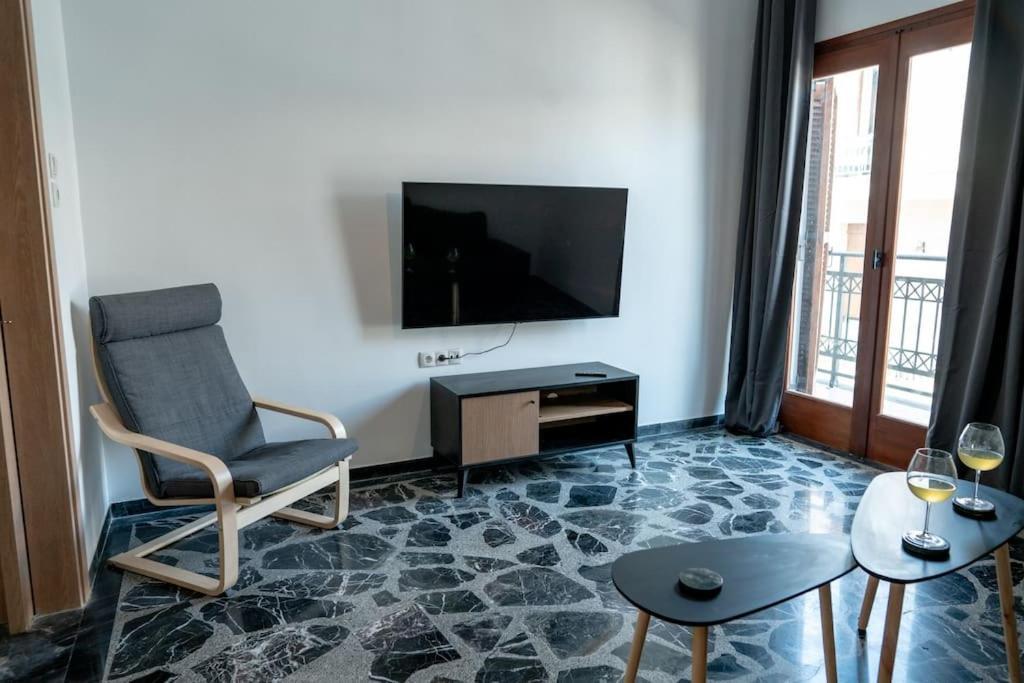 레팀노 Olvia A Breath Away From Old Town Center 아파트 외부 사진