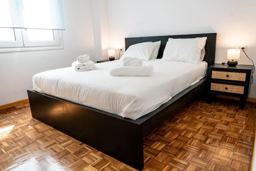 레팀노 Olvia A Breath Away From Old Town Center 아파트 외부 사진