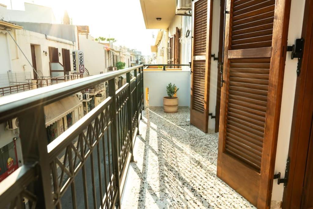 레팀노 Olvia A Breath Away From Old Town Center 아파트 외부 사진