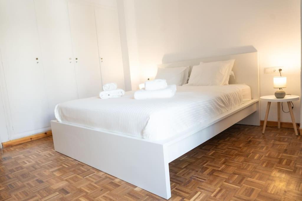 레팀노 Olvia A Breath Away From Old Town Center 아파트 외부 사진
