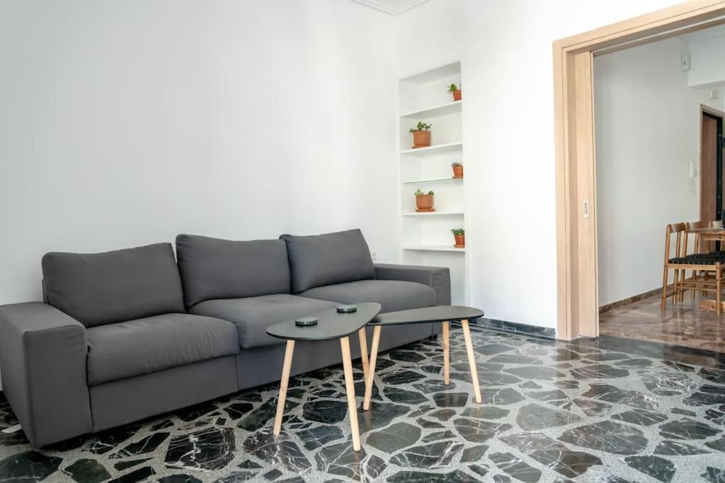 레팀노 Olvia A Breath Away From Old Town Center 아파트 외부 사진